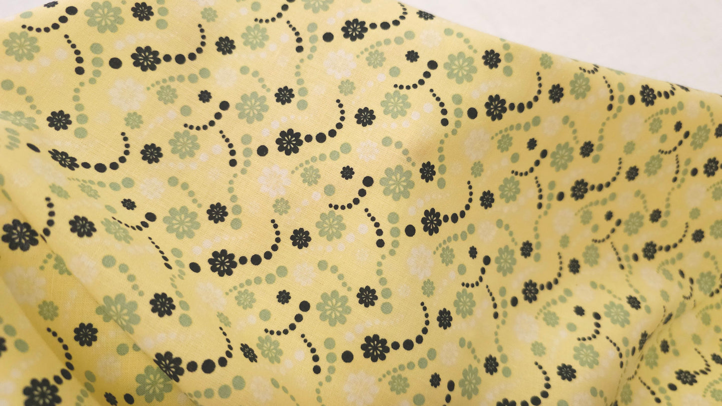 Bomuld Print Blomstret Gul med Sort, hvid, grøn